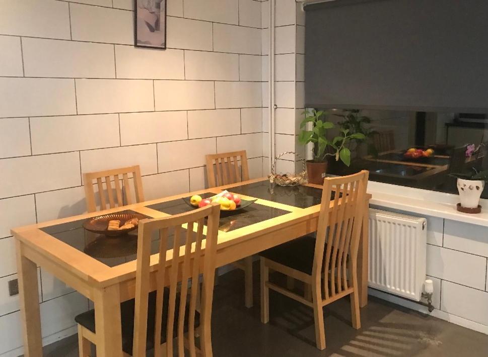 Charming House Welcome Holiday home Cardiff